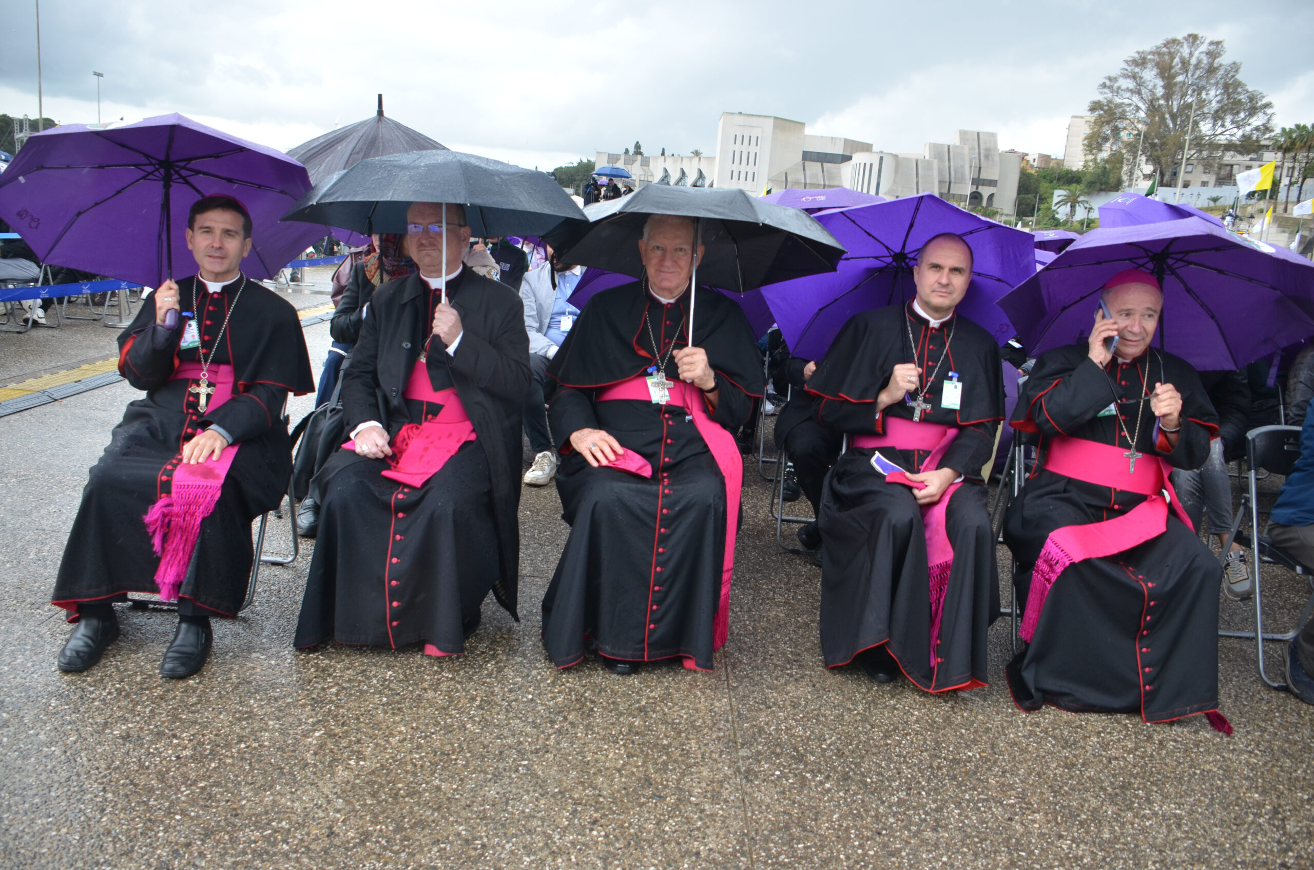 Après la visite du pape Léon en Algérie, Lettre des évêques et vicaires généraux à notre Eglise