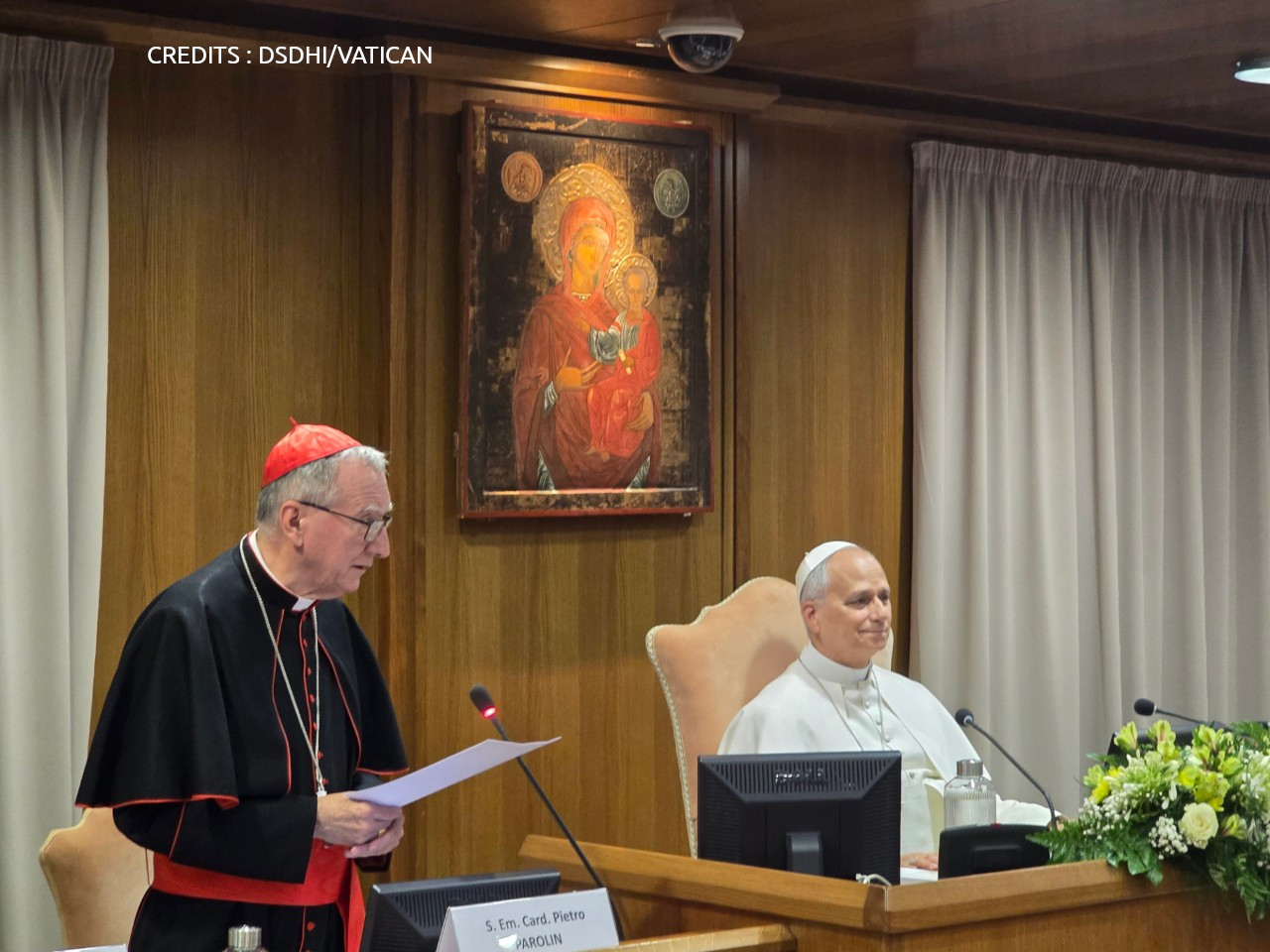 "Le pape Léon XIV lors de la conférence de présentation de sa première encyclique, Magnifica Humanitas"